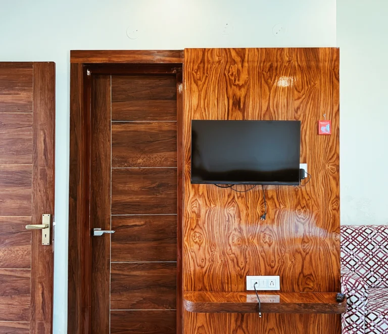 Top-rated hotel room Bir Billing